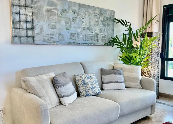 Rs 12 Luxury Center Of - Eaw Homes *